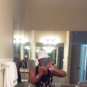 Meet your Posher, Tammye